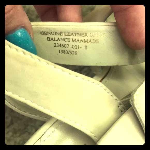 New never worn Size 8 sandals / heals - Picture 3 of 6